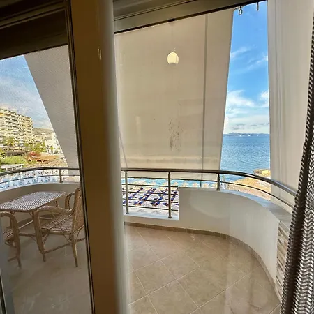Aqua Seaview Apartment Sarande